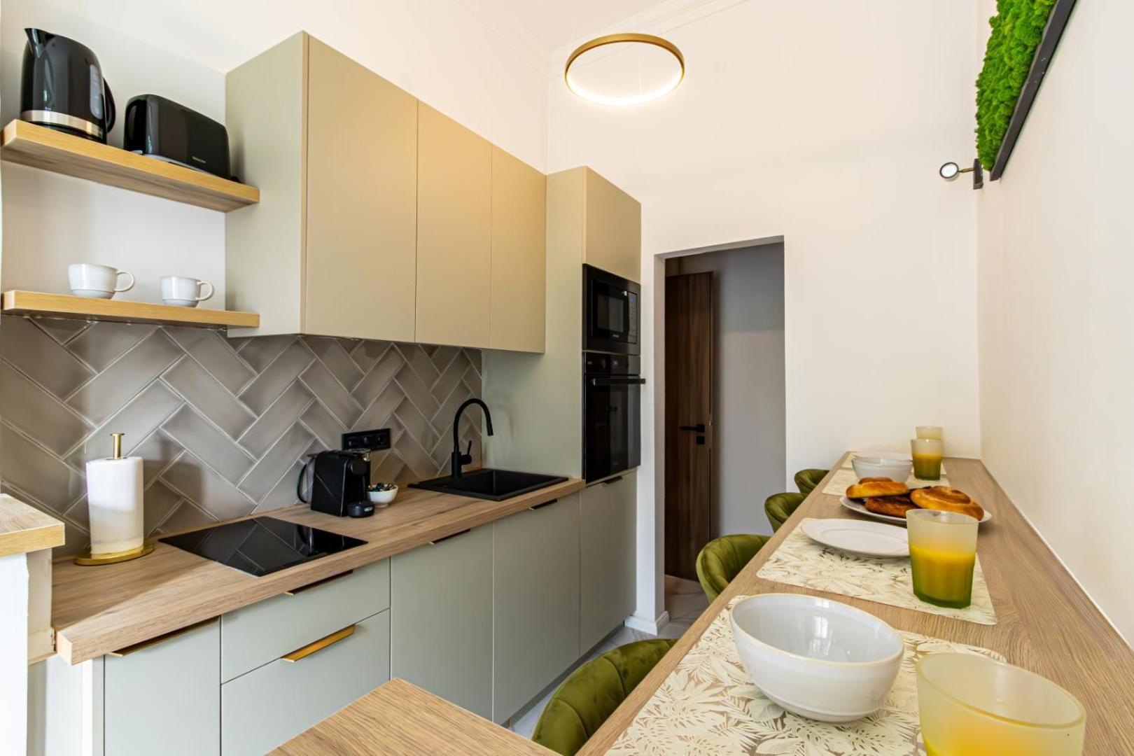 Oasis Apartment On The Broadway With Ac Budapeşte Dış mekan fotoğraf